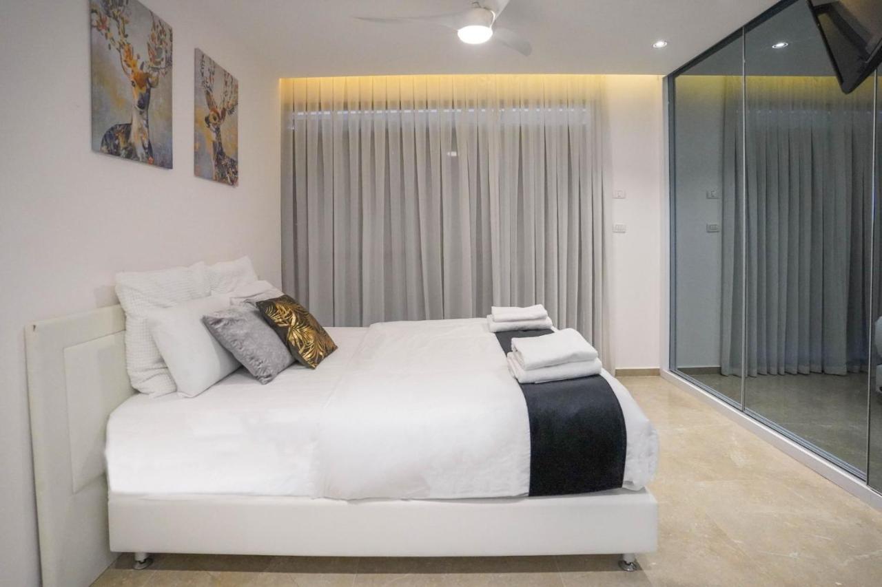 شقة إيلات  في High-Sky Penthouse By Yalarent المظهر الخارجي الصورة